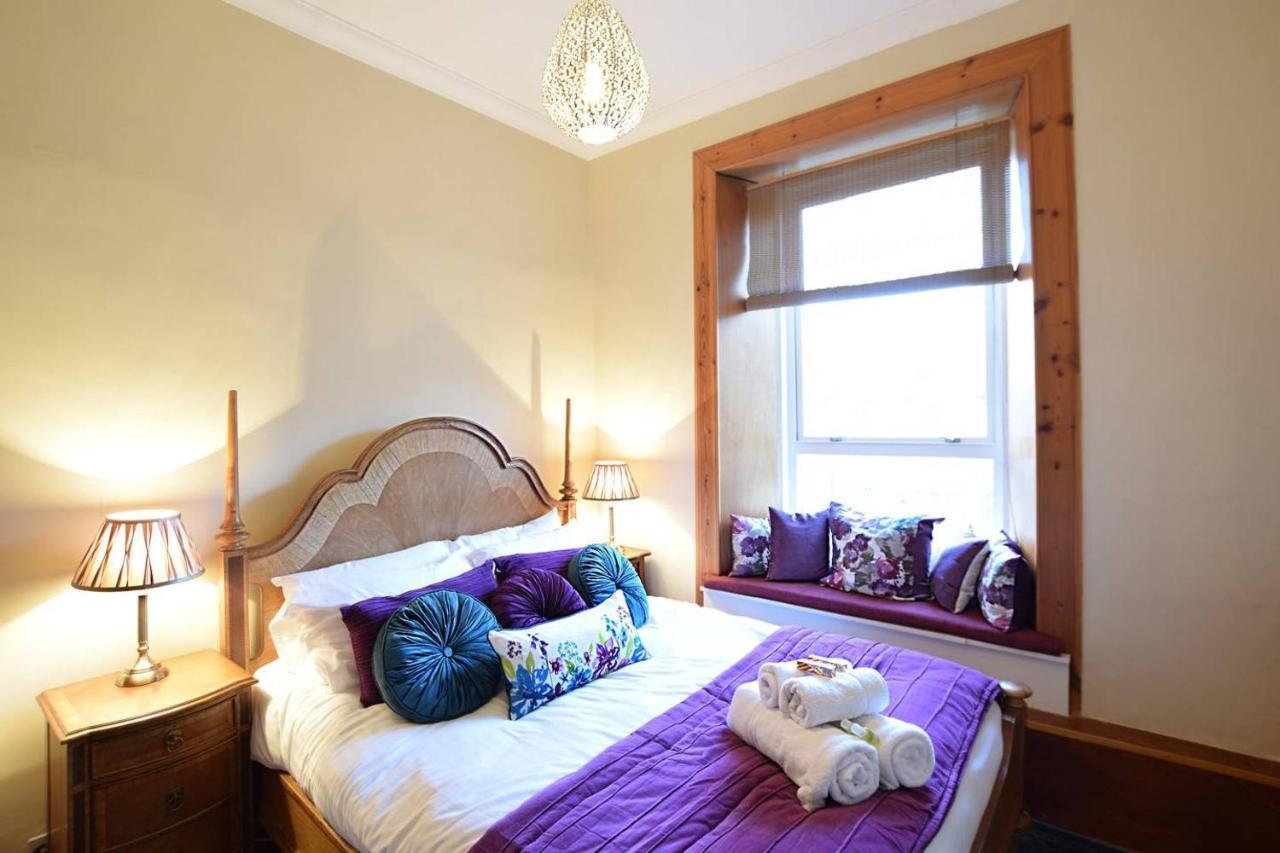 Joivy Classic Apt With Castle Views In Old Town Edinburgh Luaran gambar