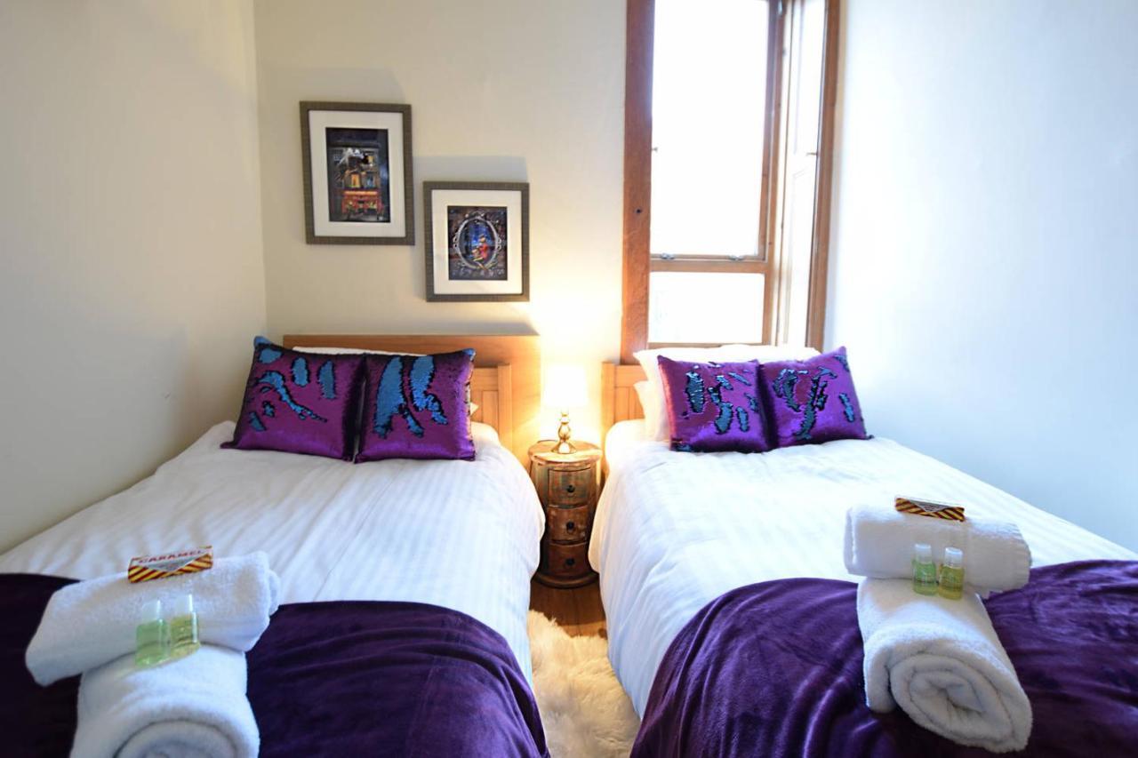 Joivy Classic Apt With Castle Views In Old Town Edinburgh Luaran gambar